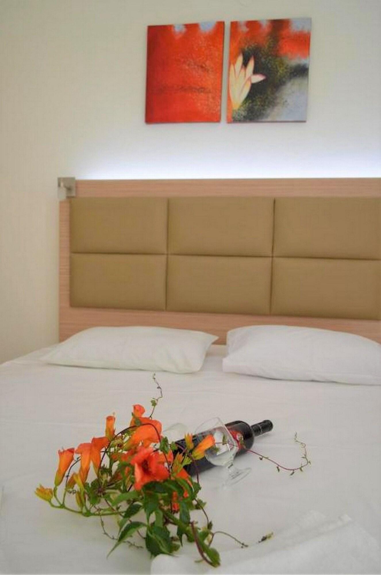 Sun Boutique Hotel (Adults Only) Amoudara Lasithiou エクステリア 写真